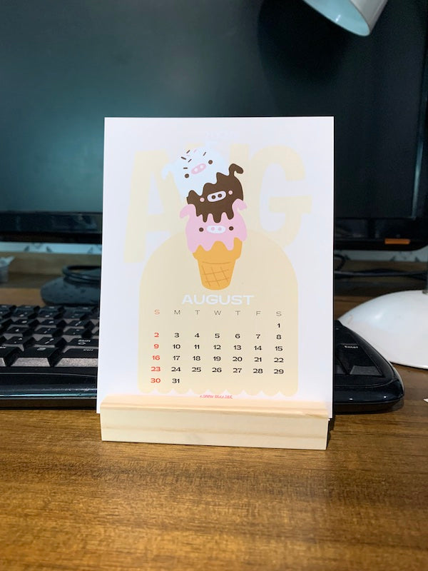 2026 Giddy Piggies Monthly Desk Calendar
