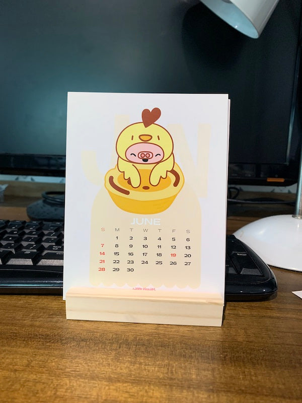 2026 Giddy Piggies Monthly Desk Calendar