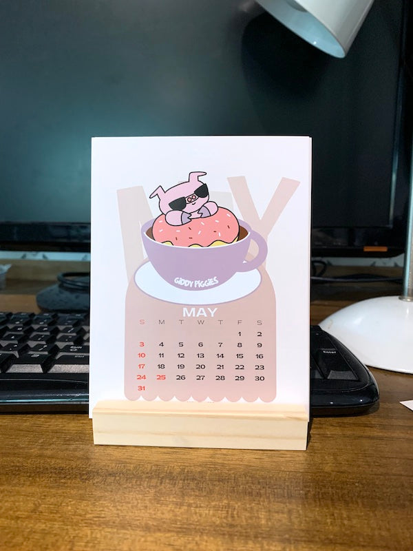 2026 Giddy Piggies Monthly Desk Calendar