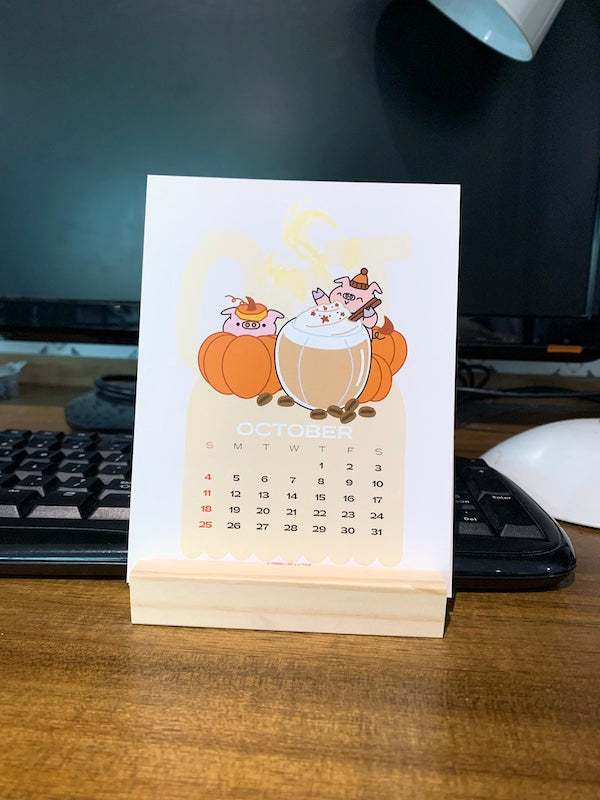 2026 Giddy Piggies Monthly Desk Calendar